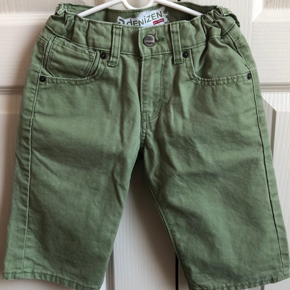 Levi’s Slim Youth Shorts